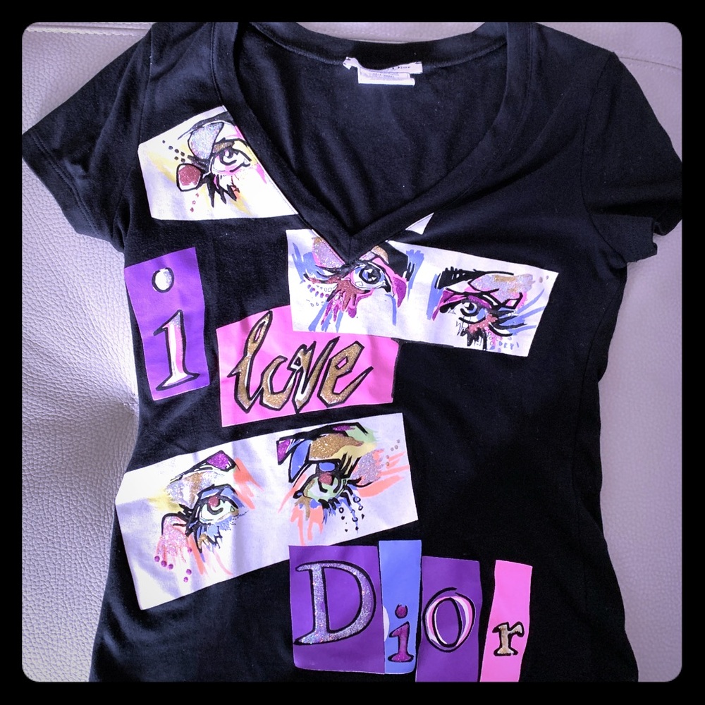 Dior V-Neck T-Shirt!